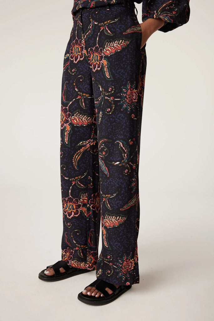 Cable Pascal Pants Floral Print on model side view