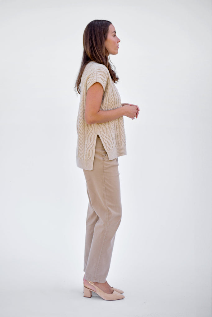 Maxted Merino Cable Vest Pale Oat