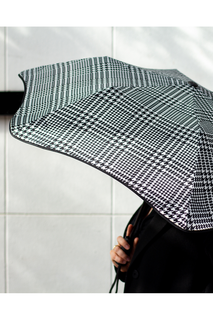 Metro Umbrella Houndstooth | Limited Edition Umbrellas Blunt