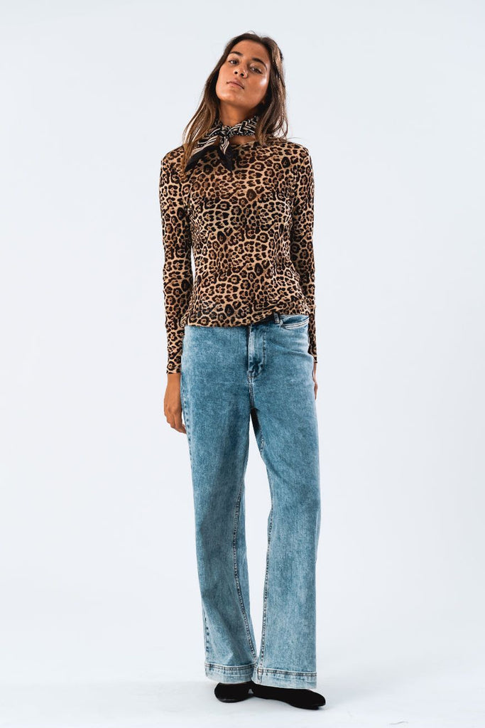 Irie Blouse in Leopard Print  Lollys Laundry