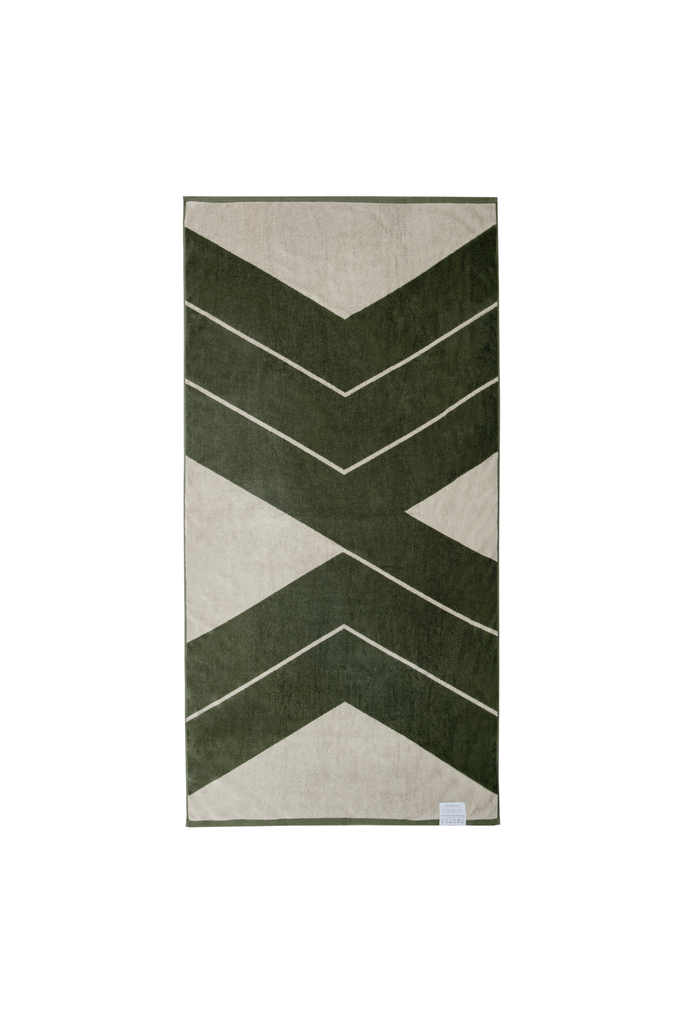 & Sunday Ranger Organic Cotton Pool Towel Beach Towel  Cream + Fern Green Diagonal Pattern Reverse Side