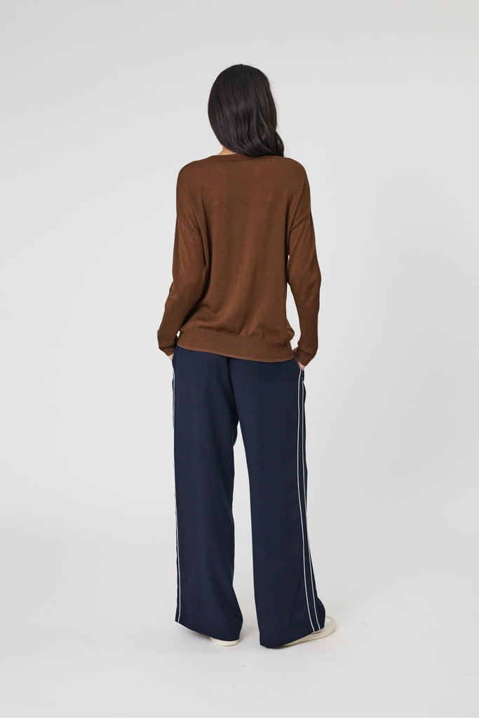 Marlow Alto Merino V Neck Jumper Walnut Brown