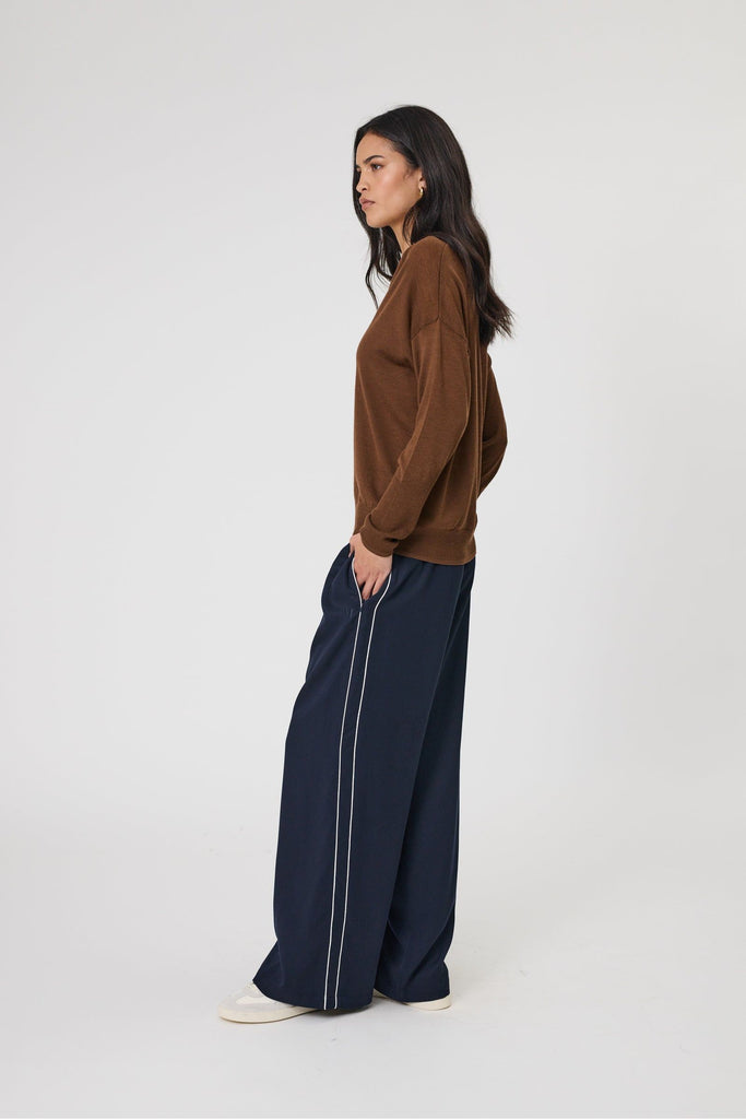 Marlow Alto Merino V Neck Jumper Walnut Brown
