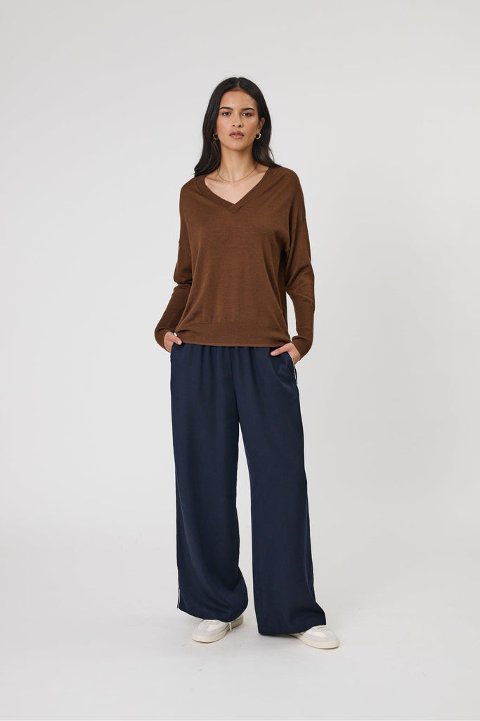 Marlow Alto Merino V Neck Jumper Walnut Brown