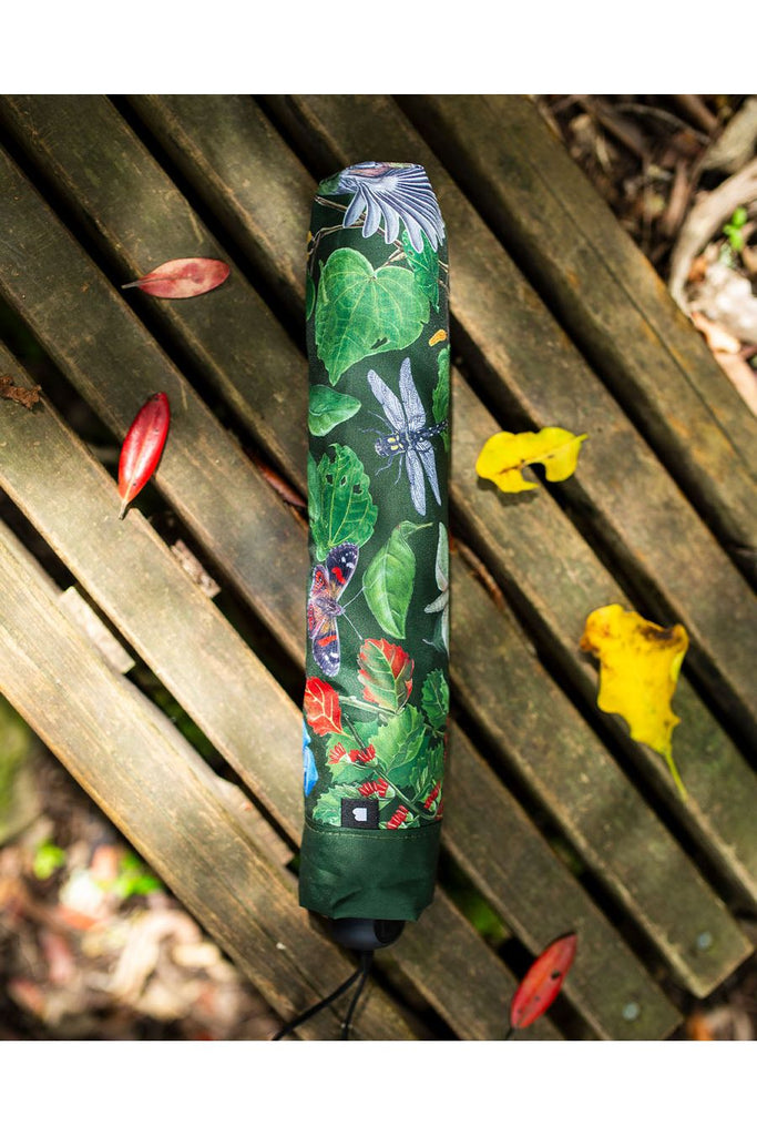 Blunt x Forest & Bird Metro Umbrella featuring design by Erin Forsyth. Umbrella shown enclosed into its zipped slip.