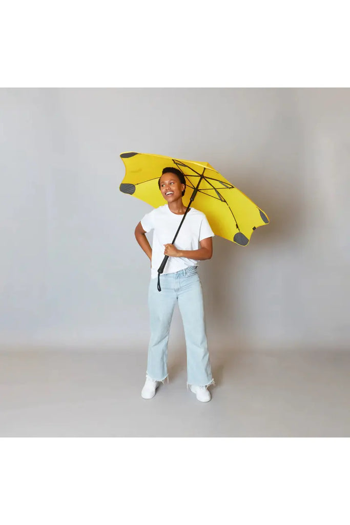 Blunt | Classic Umbrella Yellow Female model shot | Crisp Home + Wear