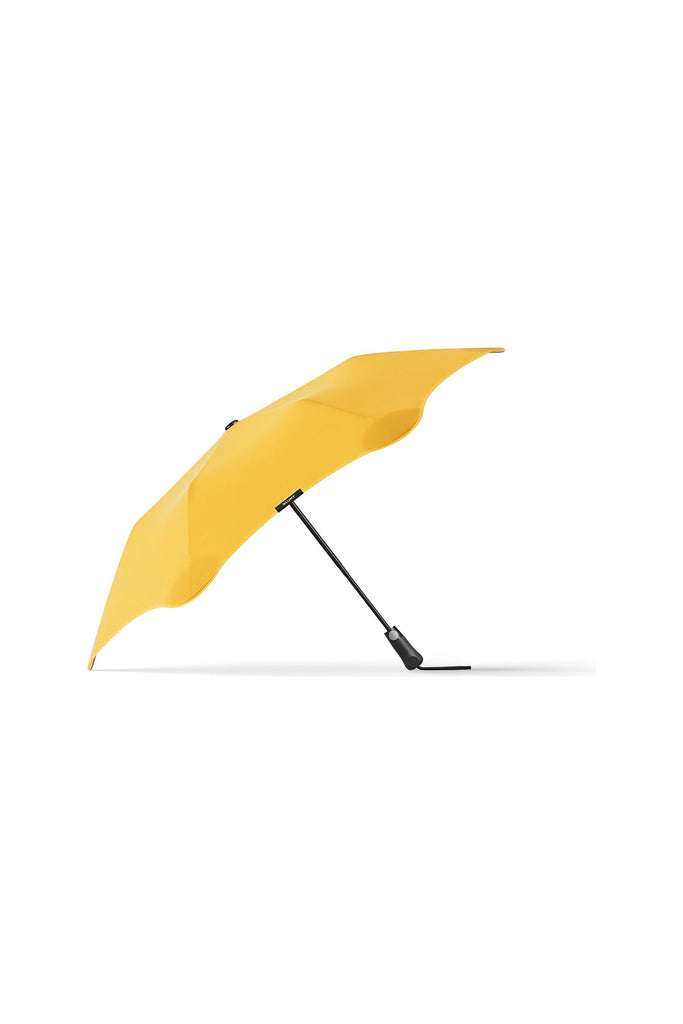 Blunt Metro Umbrella Yellow. Side Profile Image.