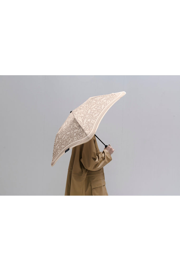 Metro Umbrella | Limited Edition x Karen Walker Filigree Umbrellas Blunt