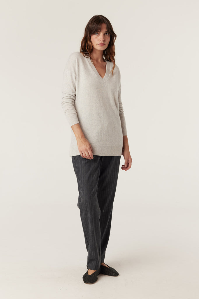 Cable Melbourne Cashwool V Jumper | Grey Marle