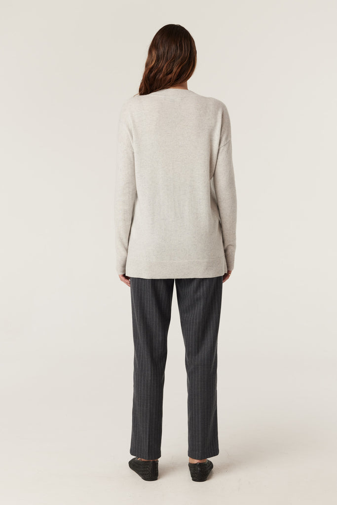 Cable Melbourne Cashwool V Jumper | Grey Marle
