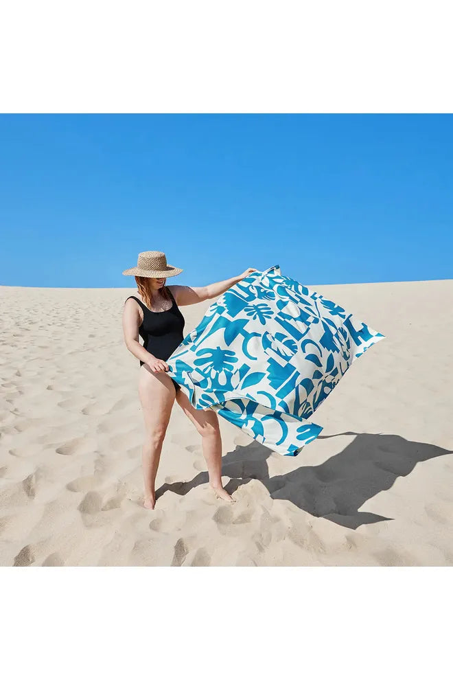 100% Recycled Beach Towel | Tropics Collection | Marine Dream Beach + Pool Towels L Dock & Bay