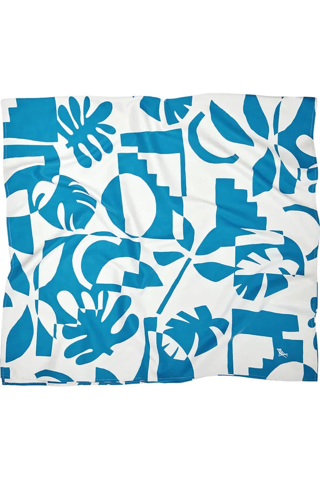 100% Recycled Beach Towel | Tropics Collection | Marine Dream Beach + Pool Towels L Dock & Bay