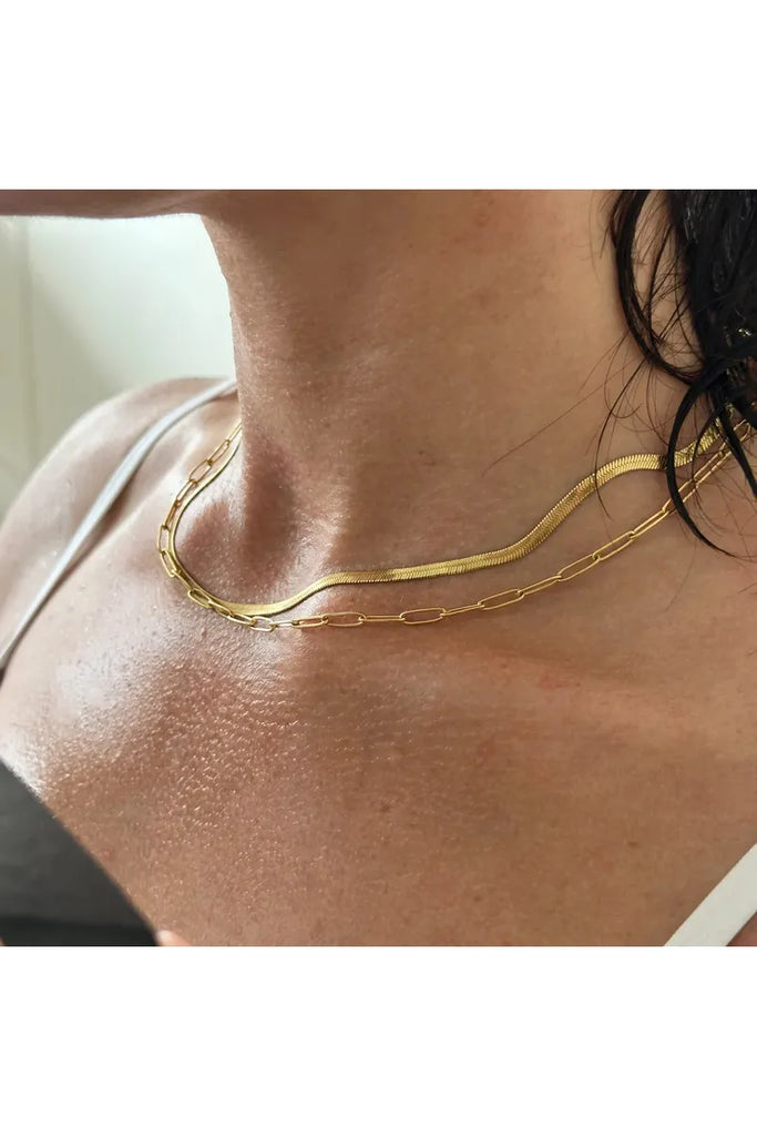 Ever Jewellery Laneway Necklace Gold worn with the Sidewalk Chain Necklace Gold