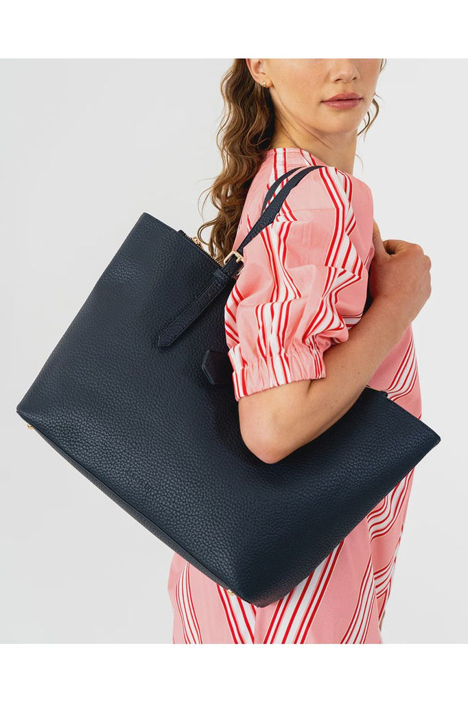 Carmine Tote | Navy + Oyster Tote Bags Elms & King