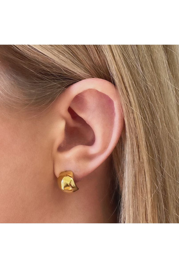 Ever Movement Stud Earrings Gold