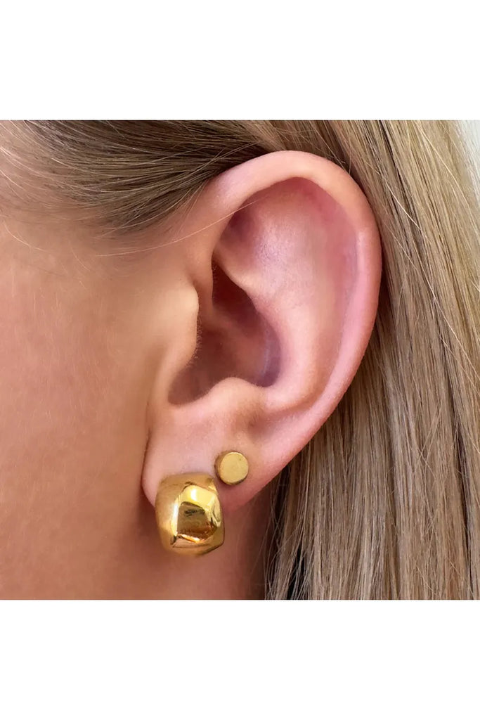 Ever Movement Stud Earrings Gold