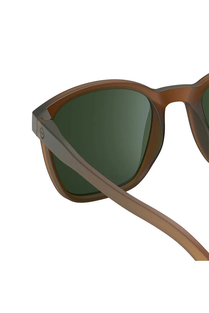 Izipizi Polarised Hazel Brown sunglasses with green lenses displayed on a white background.
