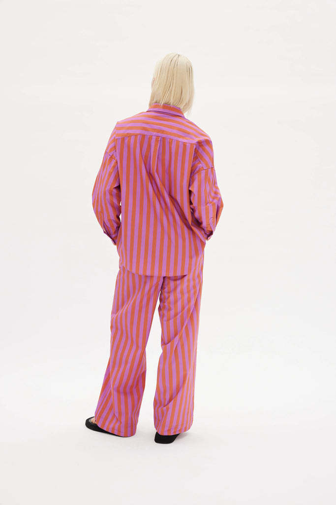 LMND Chiara Cotton Shirt Fuschia Pink and Rust Model Back view