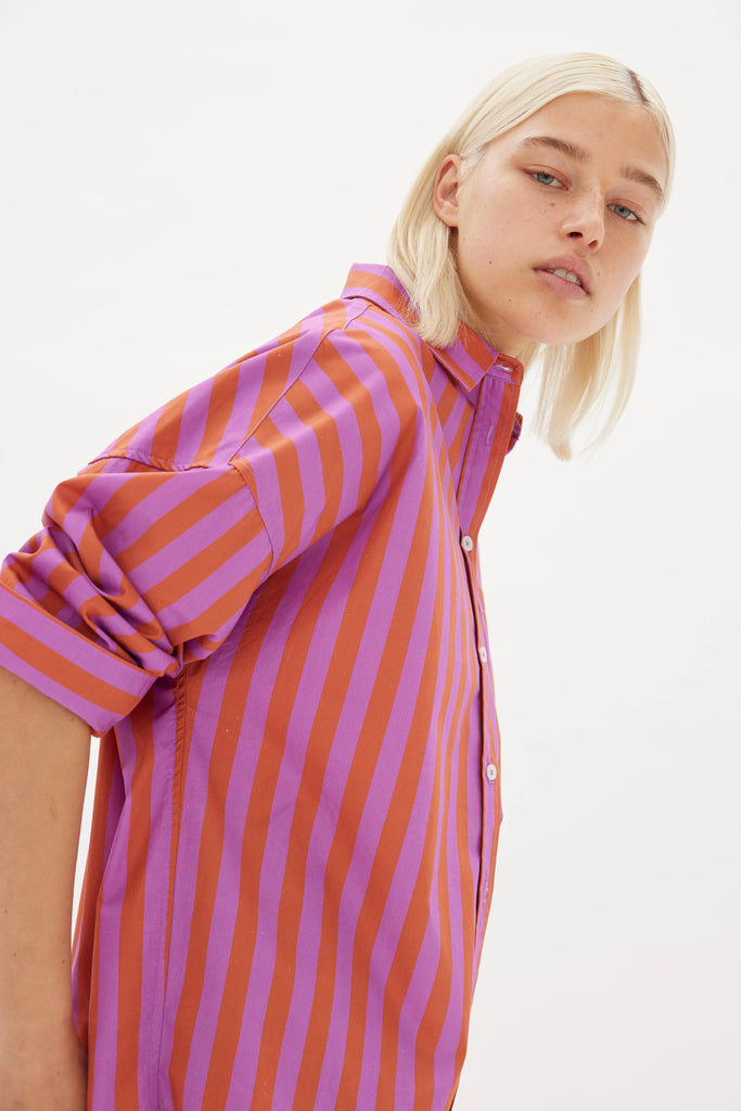 LMND Chiara Cotton Shirt Fuschia Pink and Rust Model Side view