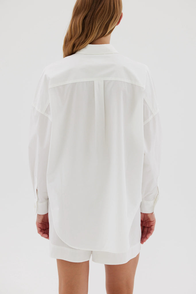 LMND Chiara Shirt White Cotton Long sleeve close up on model Back view