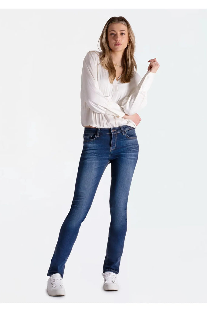 LTB Jeans Aspen Sian Jeans on model