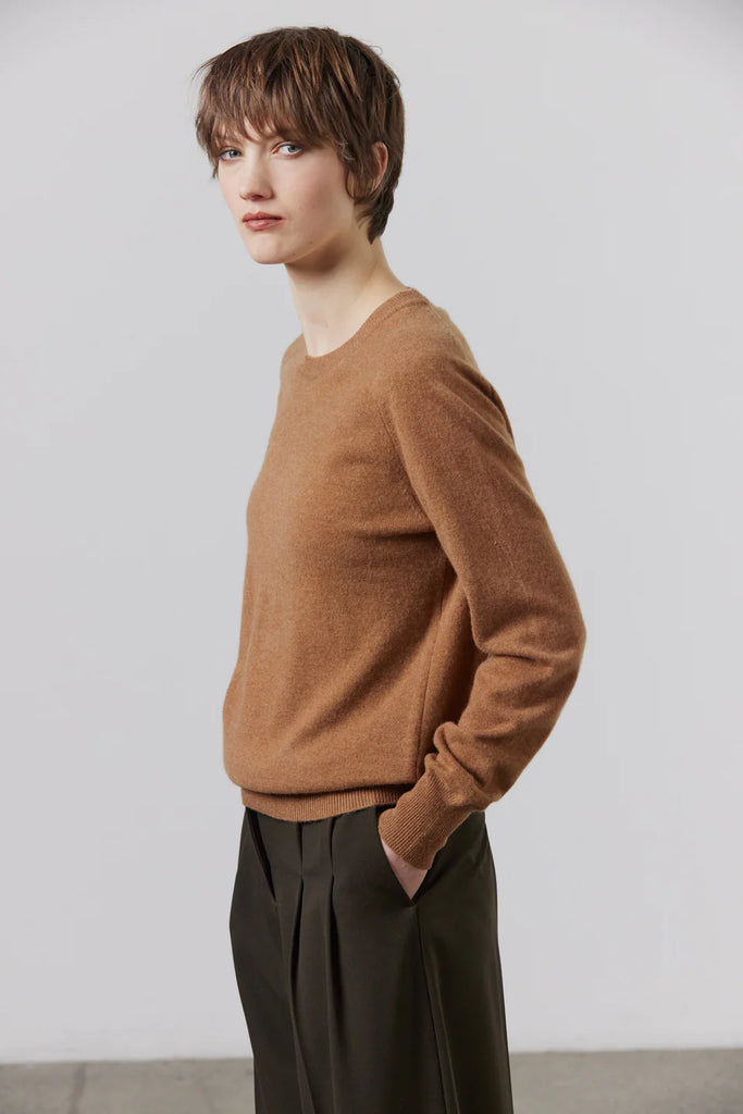 Laing Sam Cashmere Crew Neck Sweater Tan on model side view