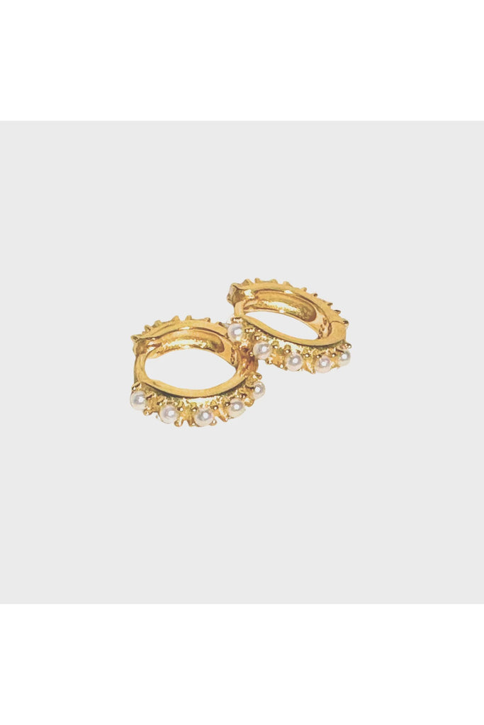 Pearla Sleepers | Gold Earrings Lindi Kingi