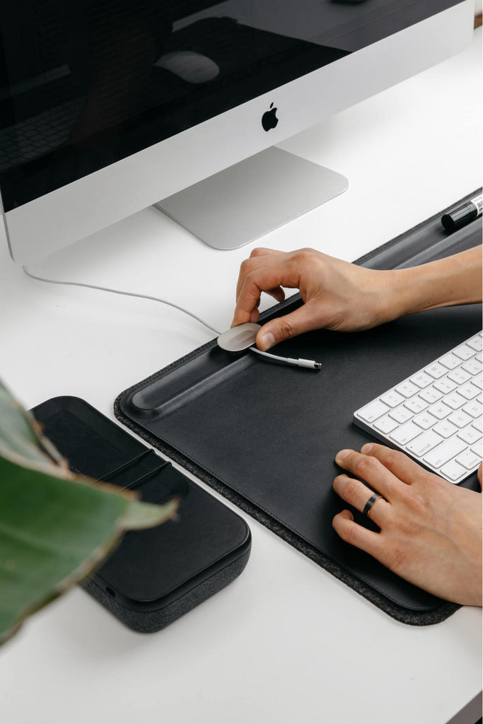 Desk Mat | Medium | Black Productivity Organisation Orbitkey