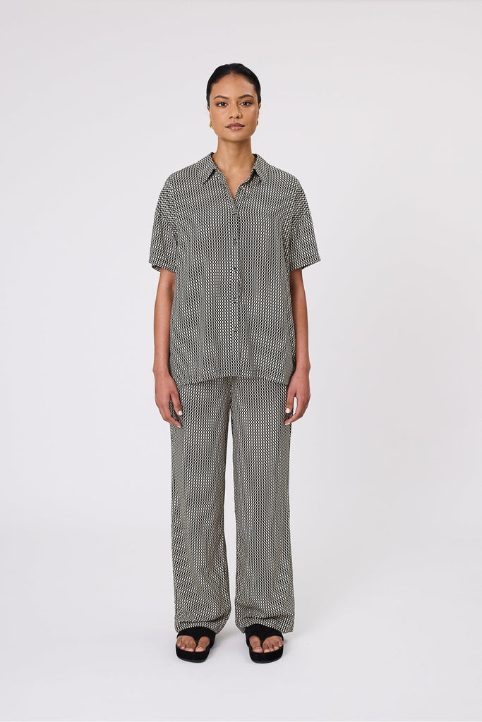 Marlow Phase Shirt Geo Print with matching Phase Pant