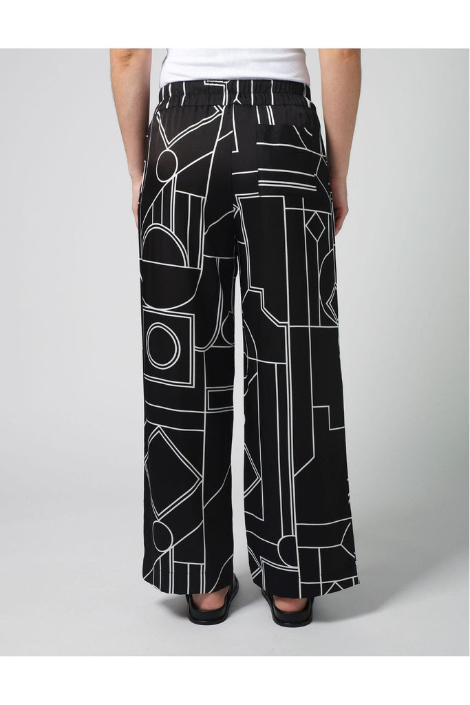 Stella + Gemma Jenna Pant Spring Street print worn with simple white tee