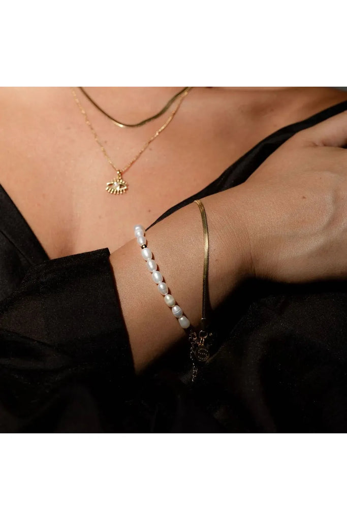 Celine Pearl Bracelet Gold Silk & STEEL