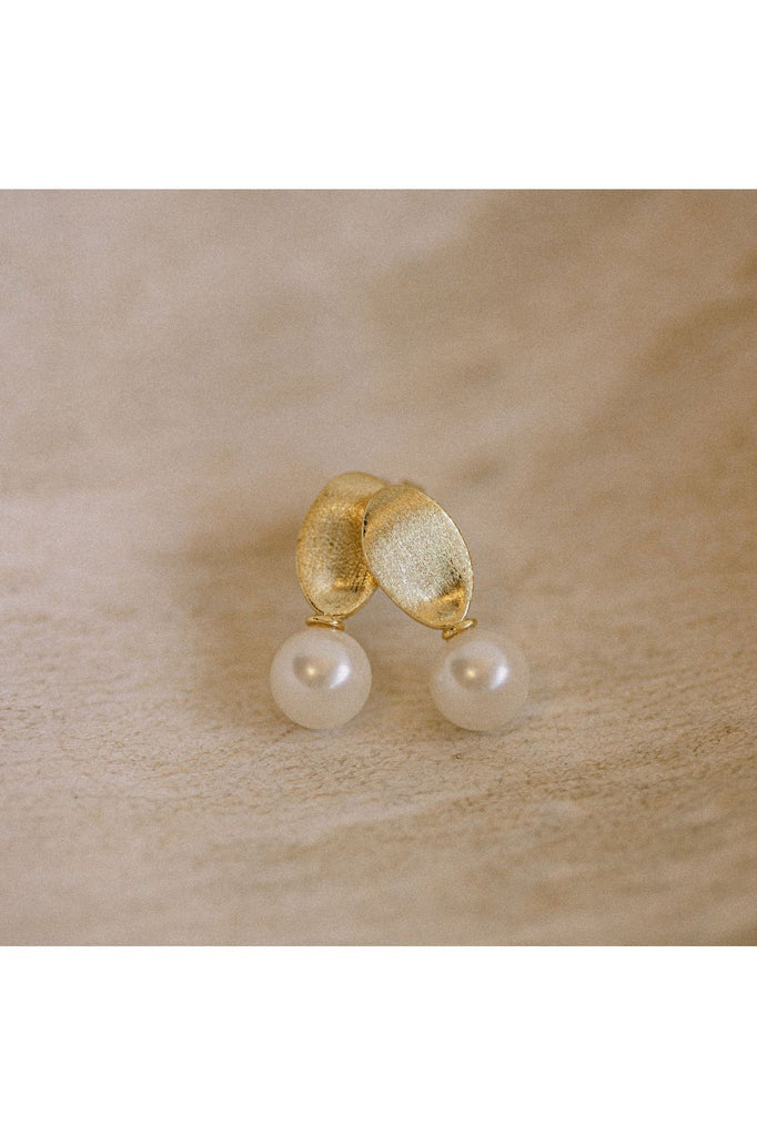 Silver Linings Collective Miro Pearl Earrings Gold