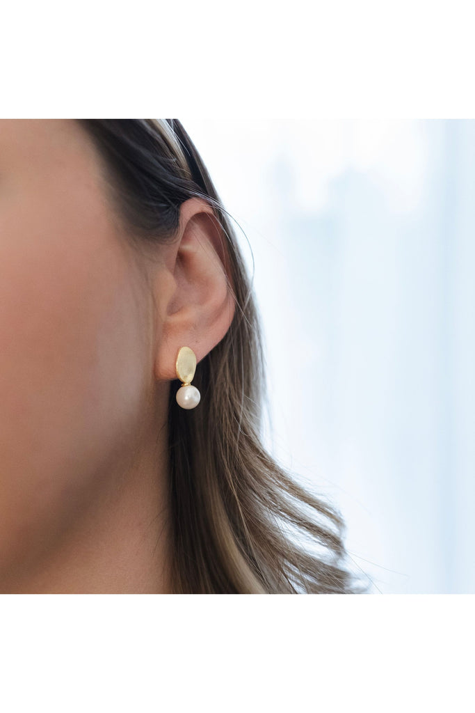 Silver Linings Collective Miro Pearl Earrings Gold