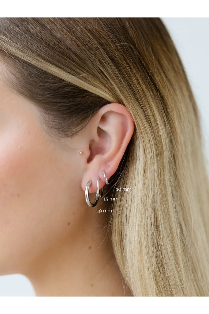 Hoop Huggies 19mm Earrings Silver,Gold S O P H IE