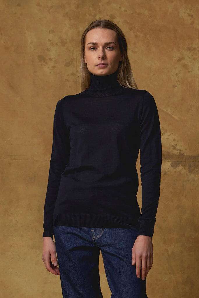 Standard Issue Merino Skivvy Black on model front view