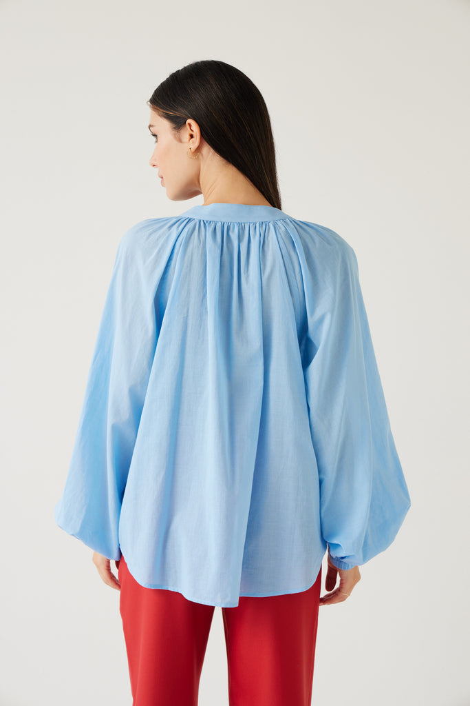 Tuesday Label Pioneer Top, blouse in sky blue on model back view