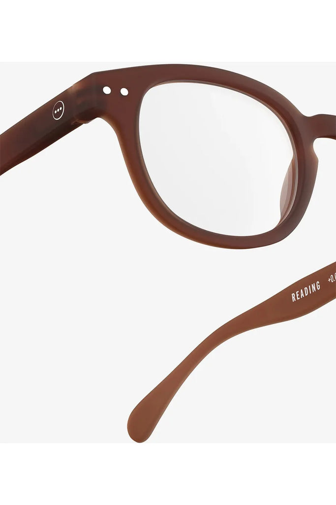 Reading Glasses | Artefact Collection SS24 | Frame Shape #C | 3 Frame Colours Reading Glasses Ceramic Beige / 1+,Mahogany / 1+,Washed Denim / 1+,Ceramic Beige / 1.5+,Mahogany / 1.5+,Washed Denim / 1.5+,Ceramic Beige / 2 +,Mahogany / 2 +,Washed Denim / 2 +,Ceramic Beige / 2.5+,Mahogany / 2.5+,Washed Denim / 2.5+,Ceramic Beige / 3+,Mahogany / 3+,Washed Denim / 3+ Izipizi