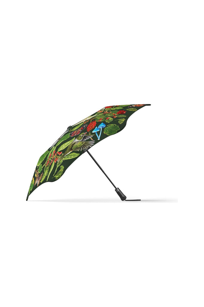 Blunt x Forest & Bird Metro Umbrella  featuring design by Erin Forsyth. Clear cut image showing the side angle of the umbrella.