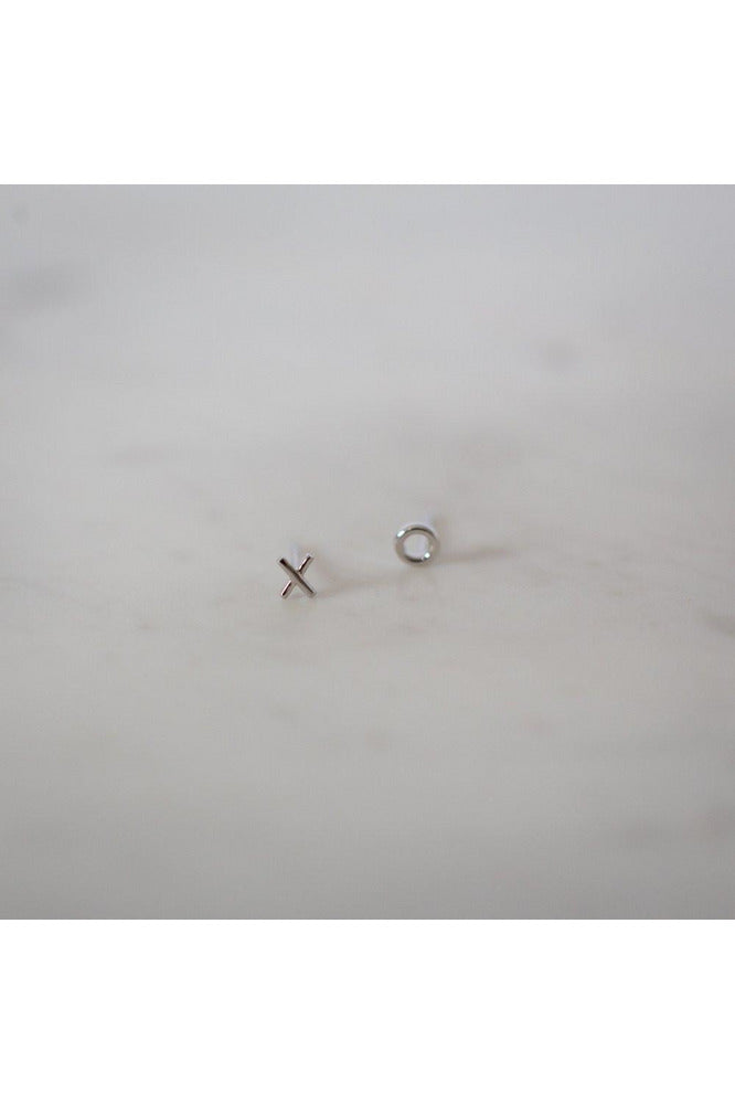 XO Earrings Sterling Silver by Sophiestore 